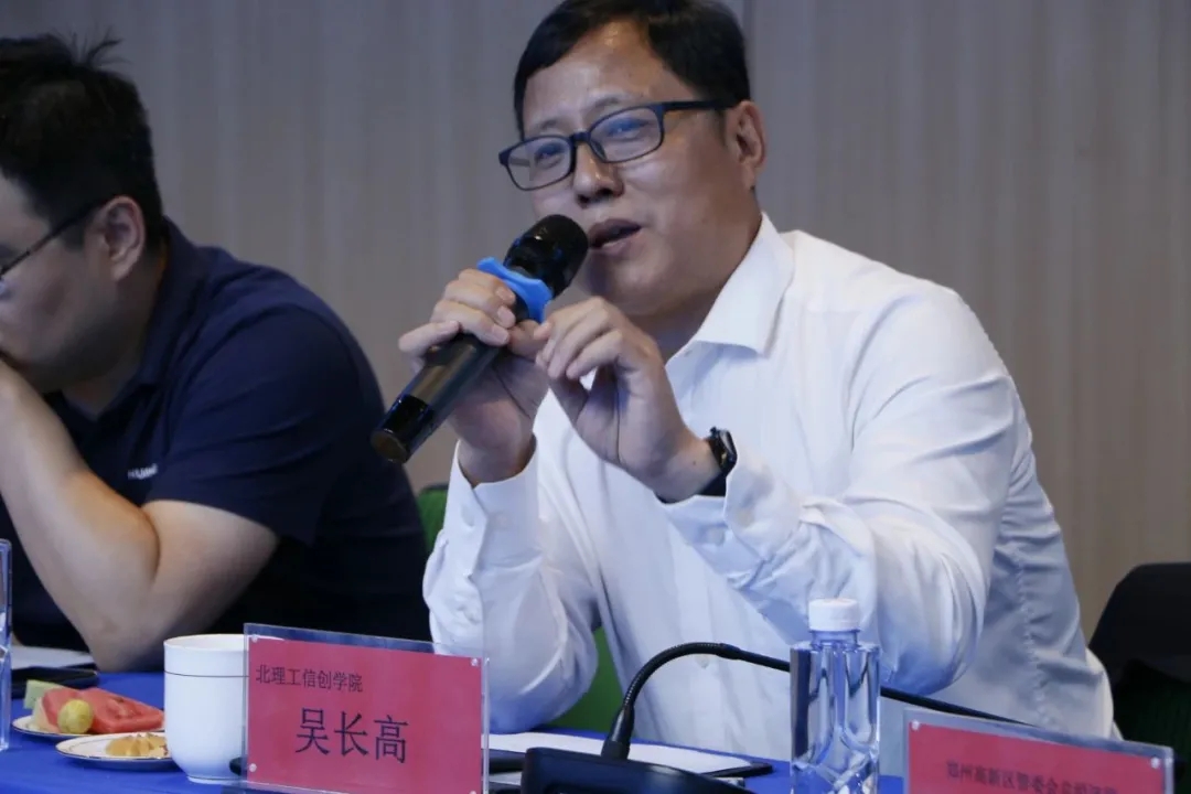 2.webp.jpg 2.webp.jpg