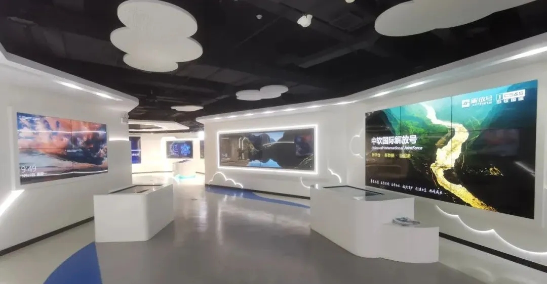 1.webp.jpg 1.webp.jpg