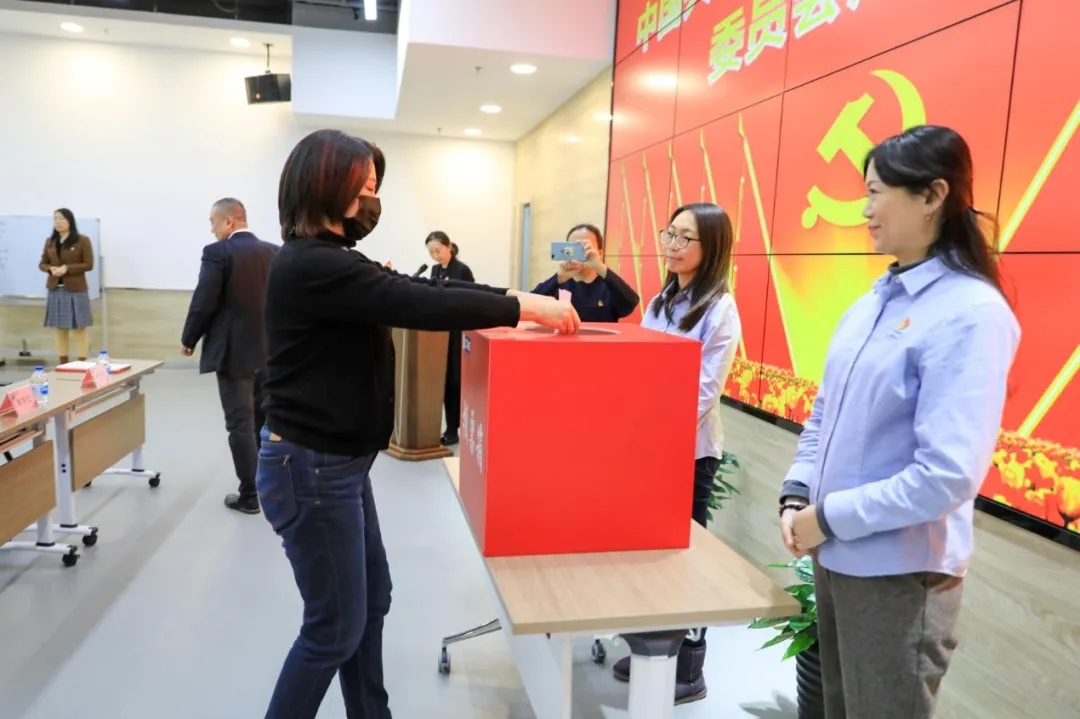 1.webp.jpg 1.webp.jpg